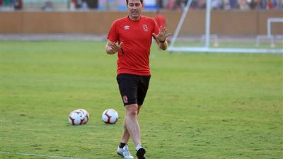 فايلر يحدد موعد السفر إلى سويسرا