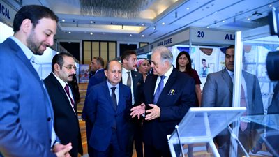 بمشاركة 59 شركة.. وزير التجارة والصناعة يفتتح فعاليات المعرض الطبي المصري لإفريقيا