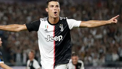 التشكيل الرسمي| رونالدو يقود هجوم يوفنتوس أمام جنوي فى الدوري الإيطالي