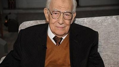 رشوان توفيق: “كلمت السادات وعبد الحليم حافظ روحياً.. ومن سنة 60 بقرأ القرآن يوميًا”