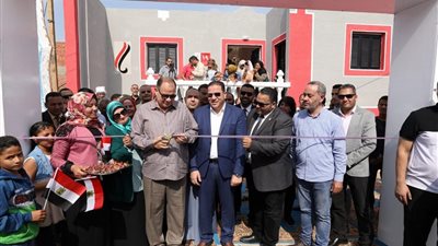 صندوق تحيا مصر يسلم 240 أسرة منازلهم الجديدة بعد رفع كفاءتها بالفيوم (صور)
