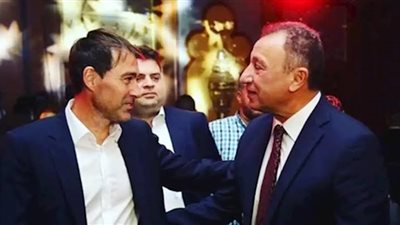 الخطيب يحدد مع فايلر صفقات الأهلي الشتوية بعد العودة من الإمارات