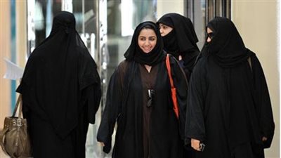 السعودية تحدد شروط صورة البطاقات الشخصية للسيدات: “لا مانع من الزينة الخفيفة”