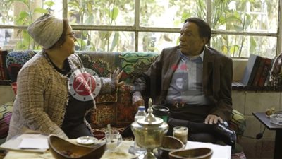 رامي إمام يرٍّوج لـ”فلانتينو” استعدادًا لعرض البرومو (صورة وفيديو)