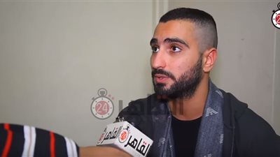 محمد الشرنوبي: “محدش يقدر يمنعني من الغناء غير النقابة.. واحترم القضاء المصري”