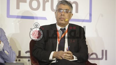 عماد الدين حسين: “لا توجد سلطة تقدم تنازلات للناس.. ومصر غير مؤهلة لحرية تداول المعلومات”