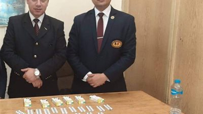 جمارك مطار القاهرة الدولي تضبط محاولة تهريب عدد من الأقراص المخدرة