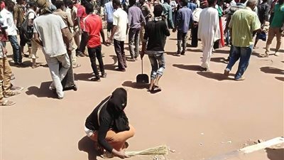 مظاهرات بأم درمان تتهم الخرطوم بتصفيته.. تفاصيل وفاة شرطي سوادنى فى ظروف غامضة ببولاق الدكرور