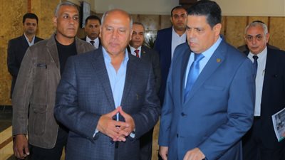 وزير النقل يعلن الإنتهاء من إنشاء وتنفيذ كوبري طنامل بطريق بنها – المنصورة