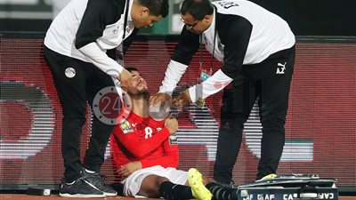 ناصر ماهر يخضع لإجراء أشعة على “الكتف”.. وتحديد موقفه خلال ساعة