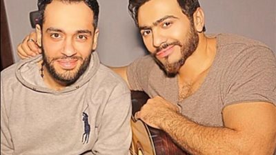 بعد إصابة رامي جمال بـ”البهاق”.. تامر حسني: “مايكل جاكسون جاله نفس المرض وبقى أسطورة”