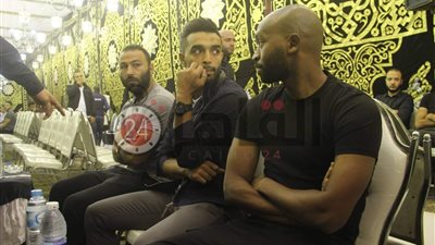 على رأسهم شيكابالا ومؤمن زكريا.. نجوم الكرة في عزاء علاء علي بعين شمس (صور)