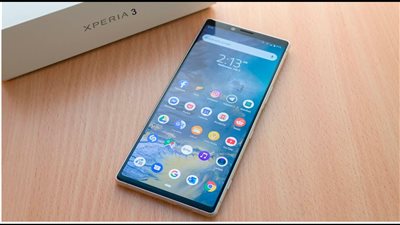 توقعات باحتواء هاتف Xperia 3 القادم على ثلاث كاميرات خلفية