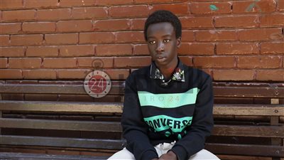 جون شول.. هرب من الحرب فى السودان فتعرض للتنمر بمصر (بروفايل فيديو)