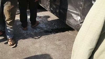 إصابة شخصين في تصادم 3 سيارات على طريق بالدقهلية (صور)