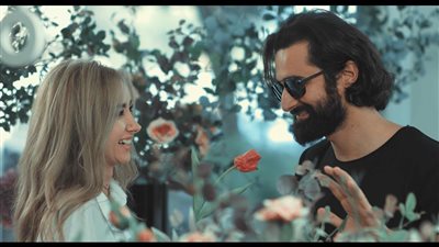 بصورة مع هنا الزاهد.. أحمد حاتم يوجه سؤالا غامضًا لـ”فهمي”