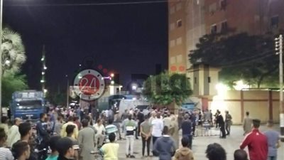 تجمهر العشرات بسبب وفاة محتجز بأزمة قلبية داخل قسم شرطة الأقصر (صور)