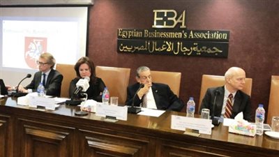 “رجال الأعمال”: إنشاء “المركزي” شركة للاستثمار في إفريقيا قرار طال انتظاره