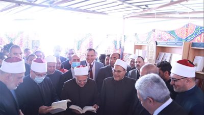البحوث الإسلامية يفتتح معرضًا للكتاب بمؤتمر كلية اللغة العربية بالقاهرة