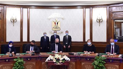 رئيس الوزراء يشهد توقيع مذكرة تفاهم مع ميرسك العالمية لإنتاج الوقود الأخضر لإمدادات تموين السفن