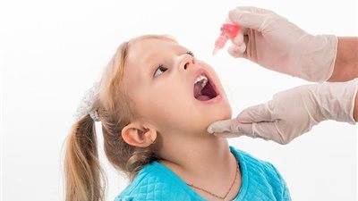 تزامنا مع حملات تطعيم شلل الأطفال │ استشاري: المرض مميت.. وضرورة تلقي الجرعات بموعدها المحدد