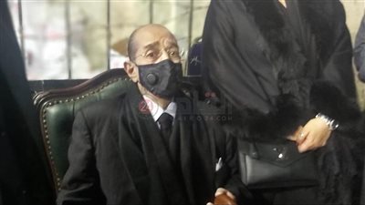 فريد الديب يقدم واجب العزاء في الراحل رجائي عطية نقيب المحامين