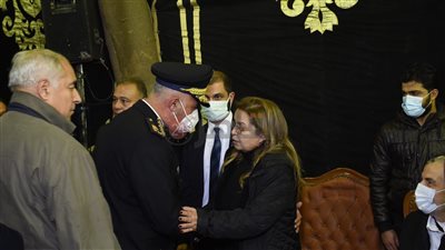 السيسي يوفد مندوبا لتقديم العزاء في الراحل رجائي عطية | صور