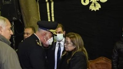 بث مباشر | مندوب الرئاسة وفريد الديب أبرزهم.. توافد الحضور على عزاء رجائي عطية