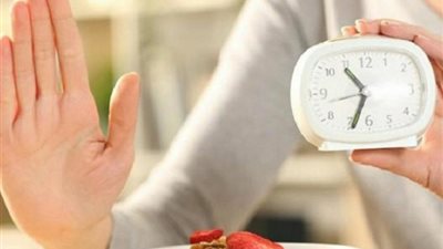 أخصائية تغذية توضح الفرق بين صيام رمضان والصيام المتقطع