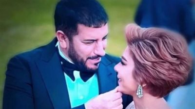 فائق حسن لـ زوجته أصالة: ابتسمي لي فأنا هنا كي تبتسمي يا كل أسبابي للسعادة