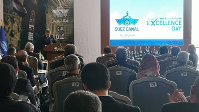رئيس هيئة قناة السويس: عزيمة وإصرار المصريين وراء نجاح تعويم السفينة إيفرجيفن 