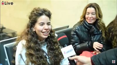 صاحبة فيديو كابينة الاستاد: أكلنا محشي وإحنا بنتفرج على الماتش.. وهنتعادل مع السنغال انهاردة | فيديو