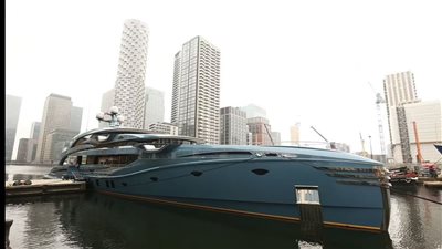  بـ38 مليون إسترليني ويحوي كميات ضخمة من النبيذ.. بريطانيا تصادر يختًا روسيا دون كشف اسم مالكه│ صور