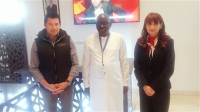 وزير الرياضة يصل السنغال لمؤازرة المنتخب في مباراته المصيرية