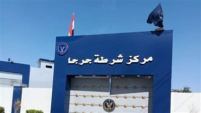 مصرع طالب وإصابة شخصين آخرين في تصادم سيارتين بصحراوي سوهاج