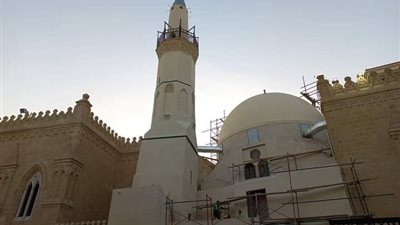 جدل حول دهانات المآذن الأثرية بمسجد الحسين.. ومصدر: خطأ على الآثار المسجلة ضمن القطاع