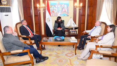 وزيرة الهجرة تستقبل خبيرًا مصريًا في الصناعات الخضراء وتدوير المخلفات بأستراليا