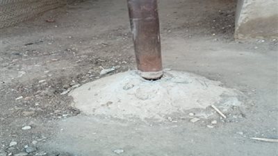 أعمدة كهرباء متهالكة تهدد حياة أهالي طما بسوهاج بالخطر