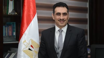 عميد سياسة القاهرة: انتهاء امتحانات التيرم الثاني 2 يوليو.. وإعلان النتائج بعد عيد الأضحى 