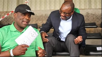 تفاصيل وفاة طبيب كاف بعد اقتحام جماهير نيجيريا لملعب مباراة غانا