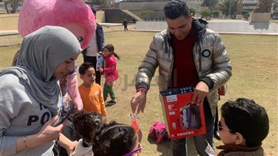 أجواء رمضانية مبهجة.. بوجي وطمطم يوزعان الحلوى والفوانيس على الأطفال ببورسعيد | صور وفيديو 