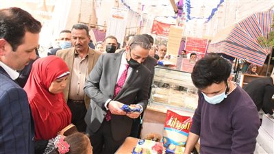 محافظ الفيوم يتفقد معرض أهلًا رمضان بسنورس للتأكد من توافر السلع والالتزام بالأسعار