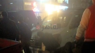 ربطوه بالحبال وجروه بربع نقل.. الأهالي يحبطون سرقة ميكروباص سياحة بحدائق الأهرام | صور