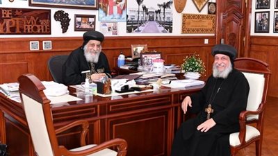البابا تواضروس الثاني يستقبل أسقف القوصية ومير