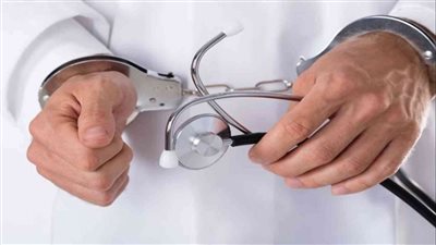 بث مباشر | راسب ثانوية عامة.. مفاجآت جديدة حول طبيب النساء المزيف بقنا