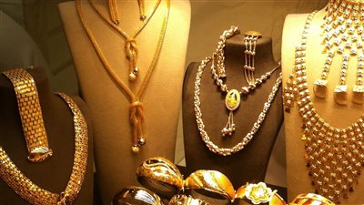 بث مباشر | ارتفاع بدرجات الحرارة والعظمى بالقاهرة 33.. والذهب عيار 24 يسجل 1118 جنيها