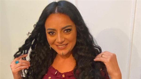 الفنانة هبة عبد الغني