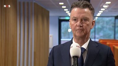 بعد وقوعهما معًا.. مدرب هولندا: لم أشاهد منتخب قطر يلعب كرة القدم أبدًا