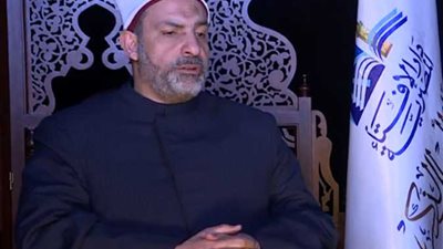 زوجتي حامل والطبيب منعها من الصيام فماذا تفعل؟.. الإفتاء تجيب