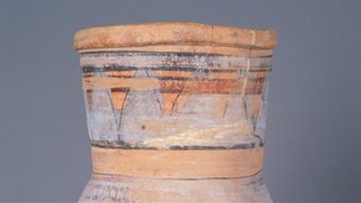  متحف الآثار بمكتبة الإسكندرية يعلن عرض زير من الفخار لحفظ السوائل